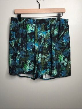 Lululemon Surge Shorts Men’s XL Built in liner 7” inseam